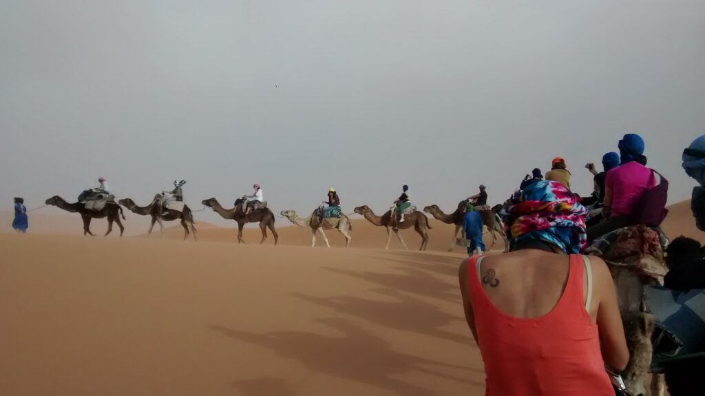 História de uma viagem: dormir no deserto do Saara