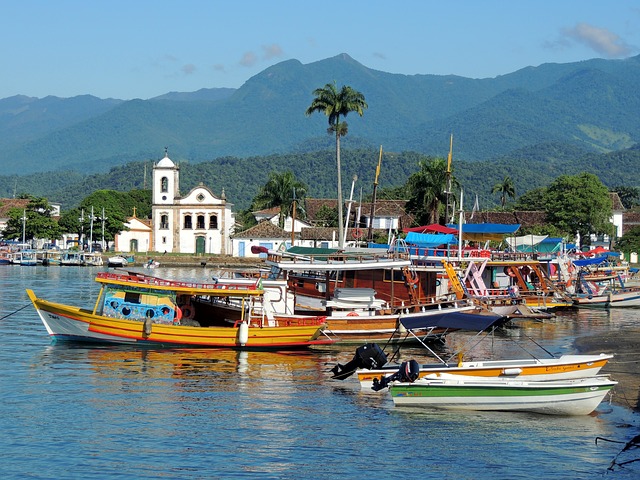 Cidades coloniais no Brasil: Paraty, RJ.