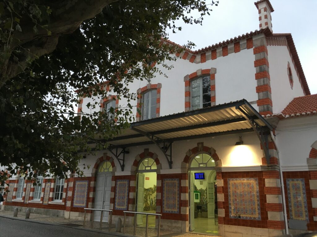 Fachada da Estação Ferroviária de Sintra